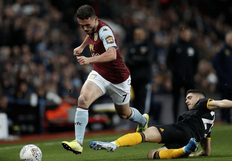 英超倒计时；辽宁本钢赛后止住颓势；细节引发关注；球迷炸锅；更衣室氛围转暖的简单介绍